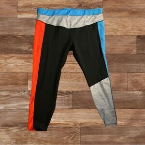 Nike Black and Gray Leggings with Dynamic Design